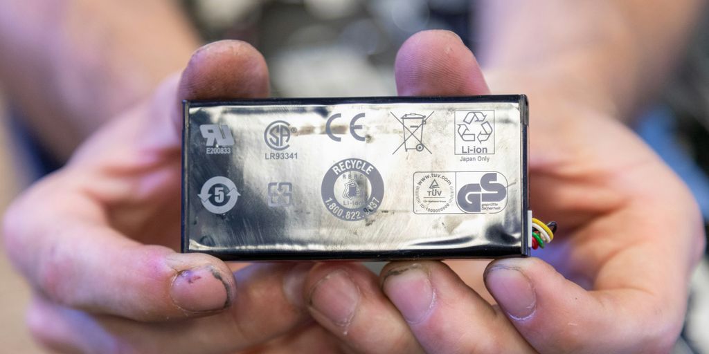 The Essential Guide to the Recycling of Electronics: Protecting Our ...