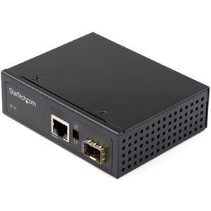 StarTech.com Industrial Fiber to Ethernet Media Converter - 1Gbps SFP to RJ45/CAT6 - SM/MM Fiber to Copper Gigabit Network IP-30 12V Input