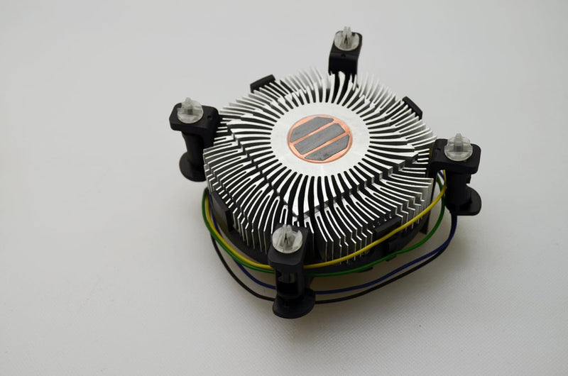 Socket 775 Copper Core/Aluminum Heat Sink & 3.5" Ball Bearing Fan W/4-Pin Connector up to Core 2 Quad 3.0Ghz